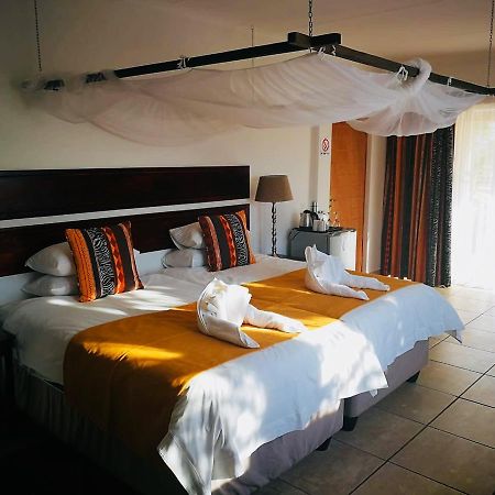 Tshukudu Game Lodge - Ходспруит Екстериор снимка