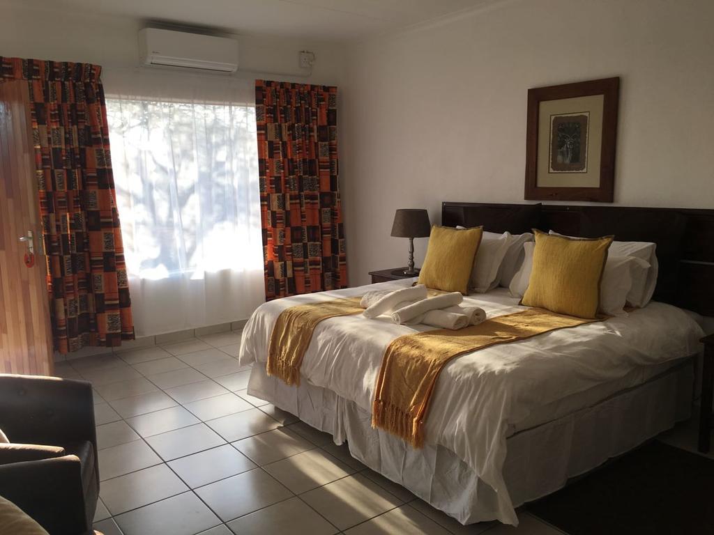 Tshukudu Game Lodge - Ходспруит Екстериор снимка